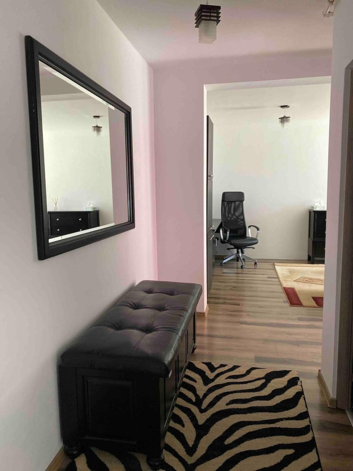 Laura Apartament Targu Mures Exterior foto